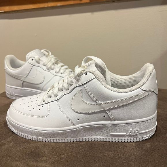Nike Air Force 1 Mens size 7.5 White Low - Picture 2 of 9